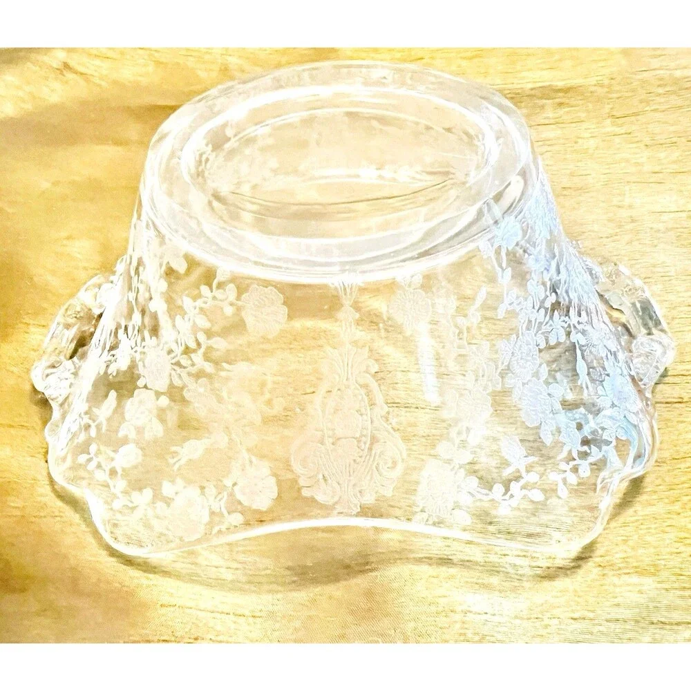 Vintage Cambridge Etched Glass Rosepoint Serving Bowl/candy Dish Handles